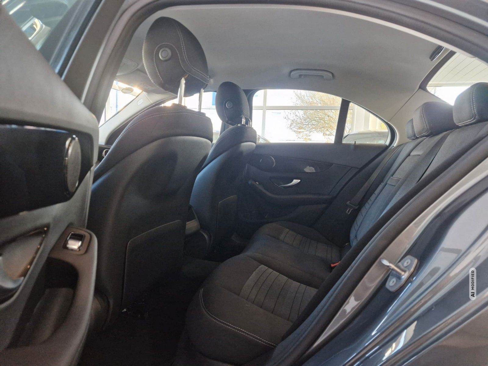 Mercedes-Benz C 300 Avantgarde*LED*SHZ*Navi*AHK*