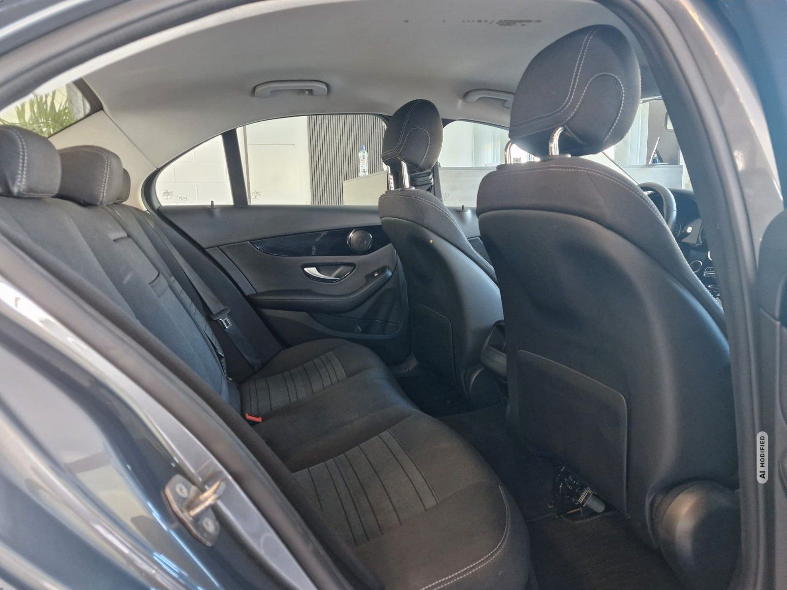 Mercedes-Benz C 300 Avantgarde*LED*SHZ*Navi*AHK*