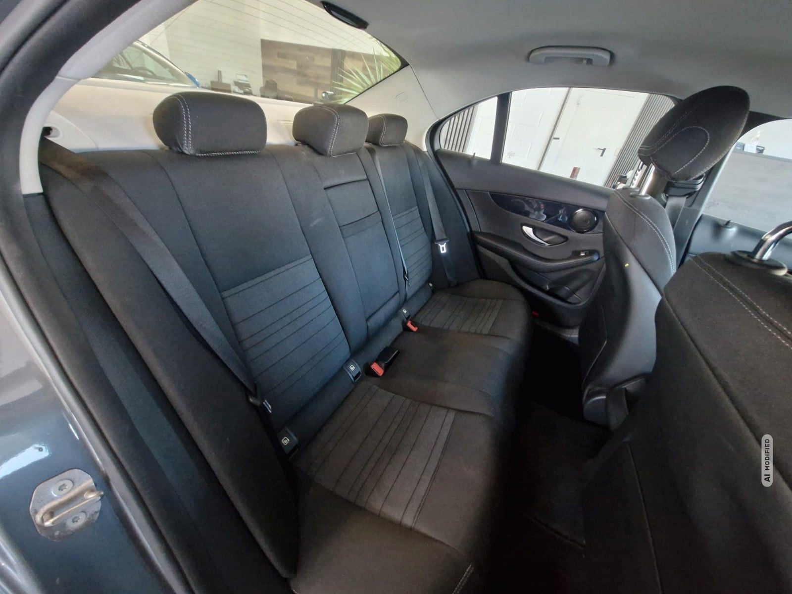 Mercedes-Benz C 300 Avantgarde*LED*SHZ*Navi*AHK*