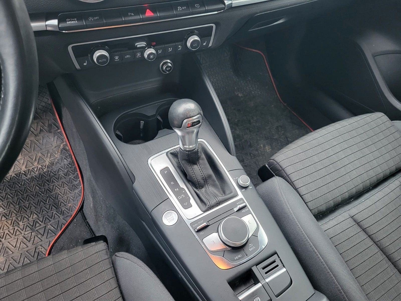 Audi A3 Sportback 35 TFSI sport*LED*Navi*SHZ*Temp*