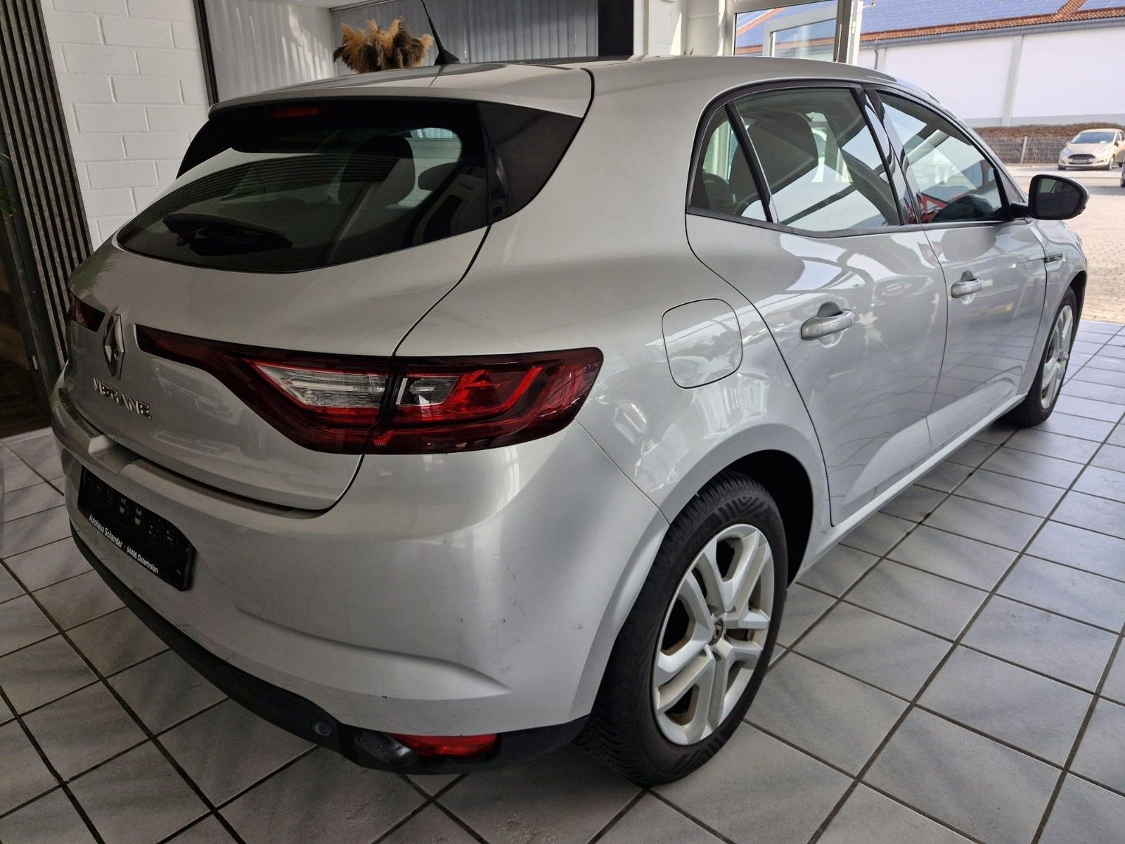 Renault Megane IV Lim. 5-trg. Play*Navi*SHZ*PDC*Temp*