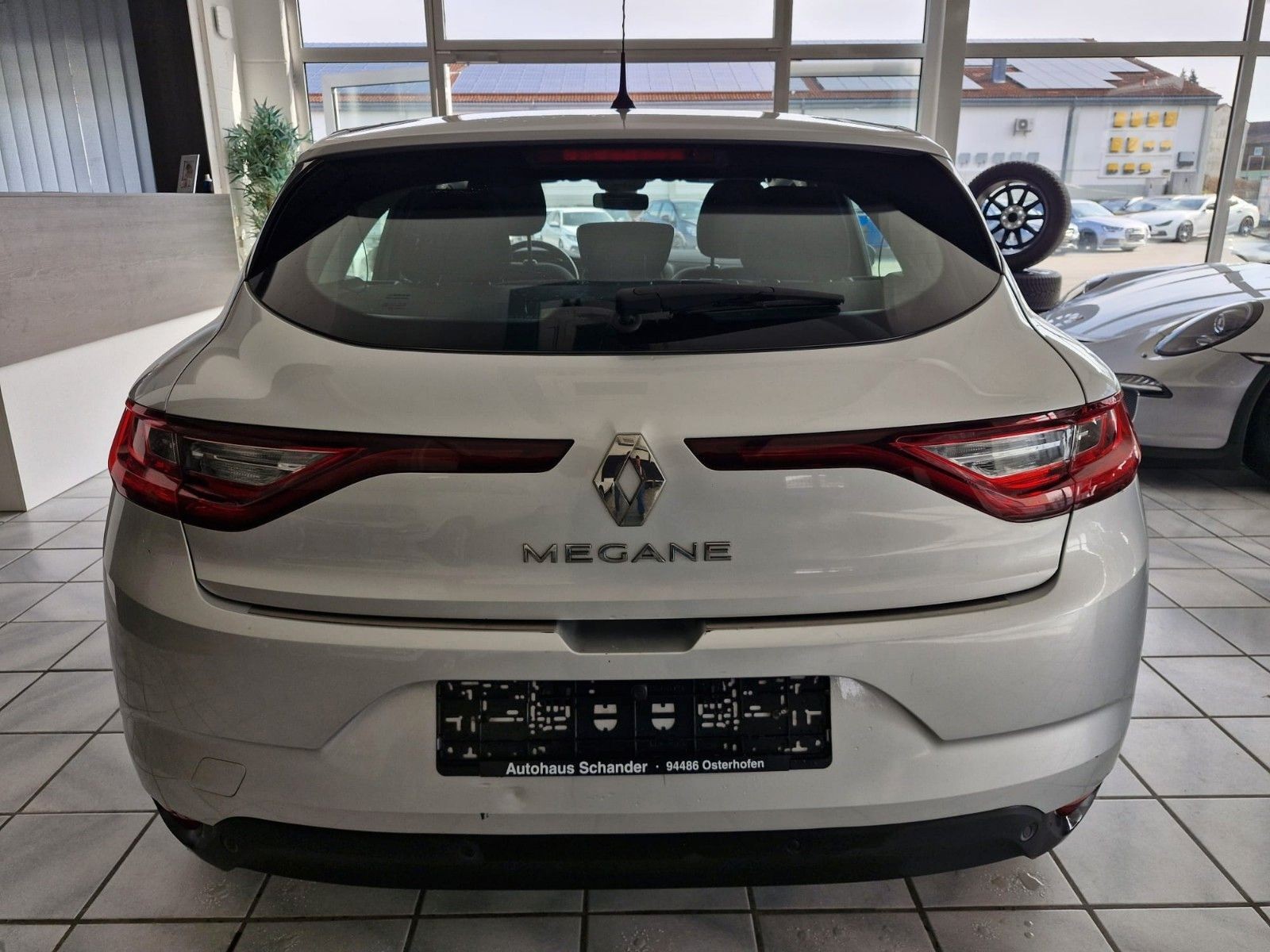 Renault Megane IV Lim. 5-trg. Play*Navi*SHZ*PDC*Temp*