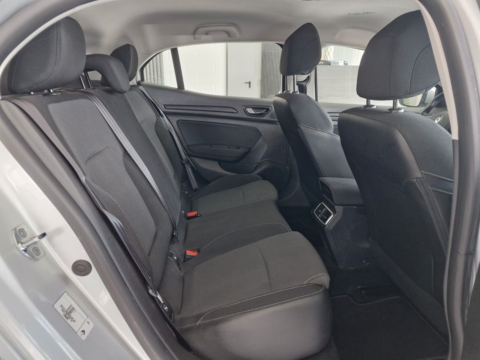 Renault Megane IV Lim. 5-trg. Play*Navi*SHZ*PDC*Temp*
