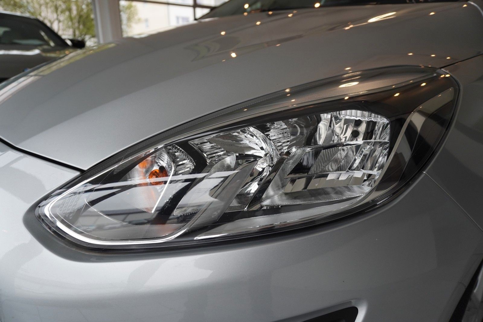 Ford Fiesta 1.1i *LED*SHZ*Temp*CarPlay*