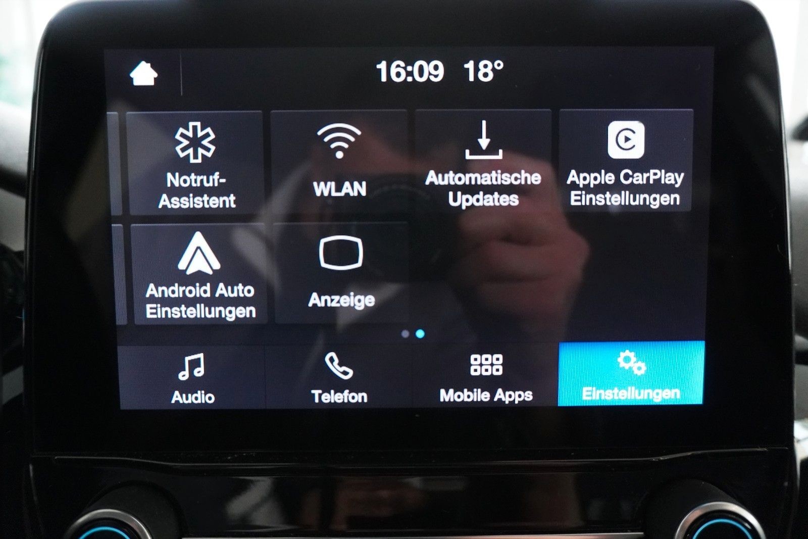Ford Fiesta 1.1i *LED*SHZ*Temp*CarPlay*