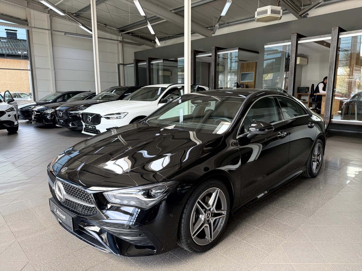 Mercedes-Benz CLA 180 AMG Line Advanced Plus LED MBUX R.Cam 