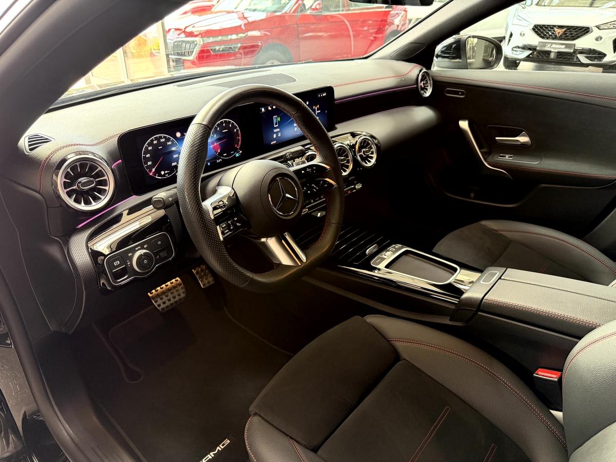 Mercedes-Benz CLA 180 AMG Line Advanced Plus LED MBUX R.Cam 