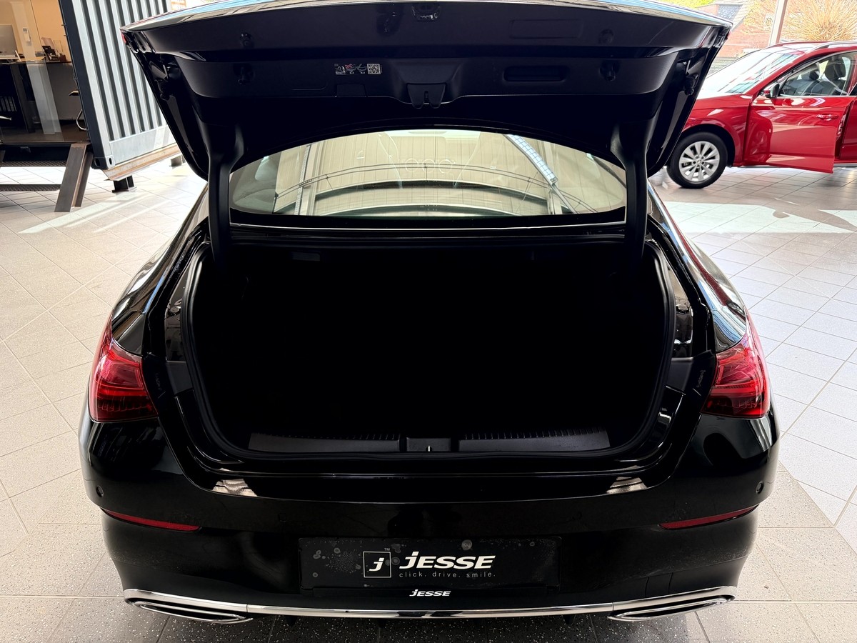 Mercedes-Benz CLA 180 AMG Line Advanced Plus LED MBUX R.Cam 