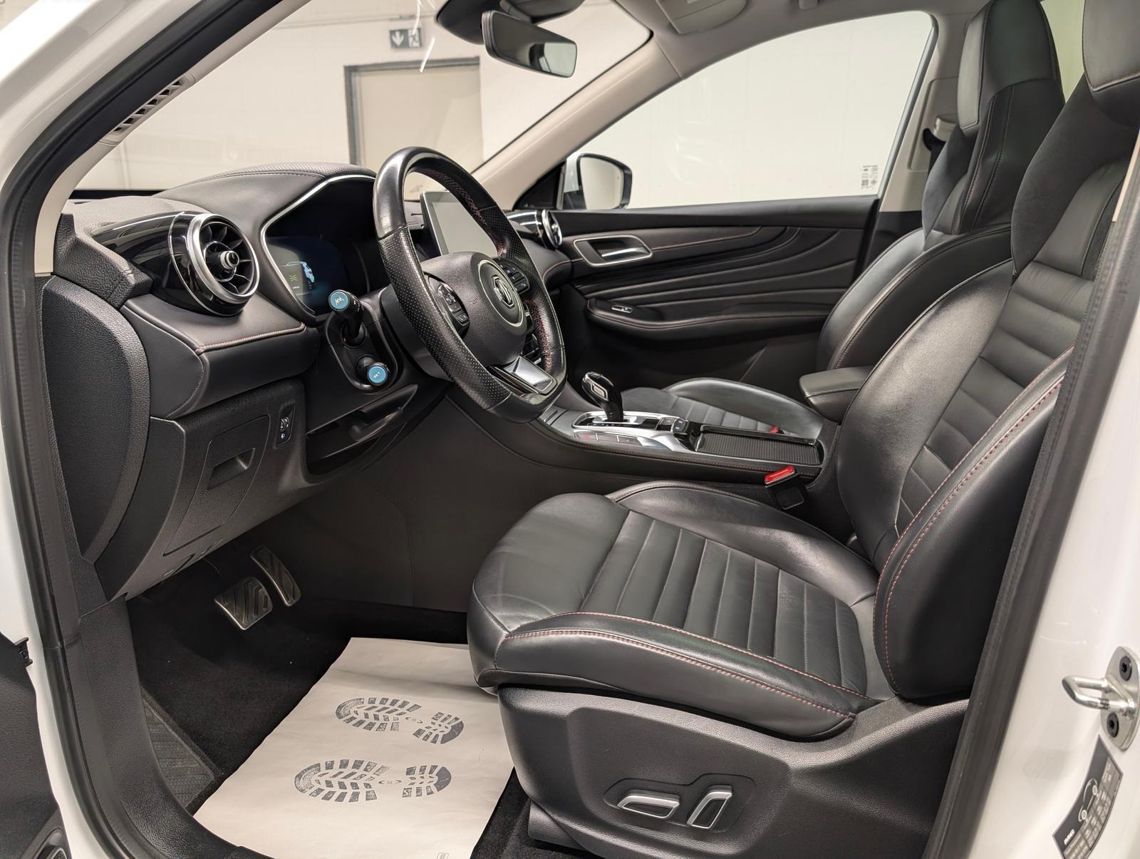 MG EHS Luxury PHEV LED/Navi/Pano/ACC/360°/el.H/18LM