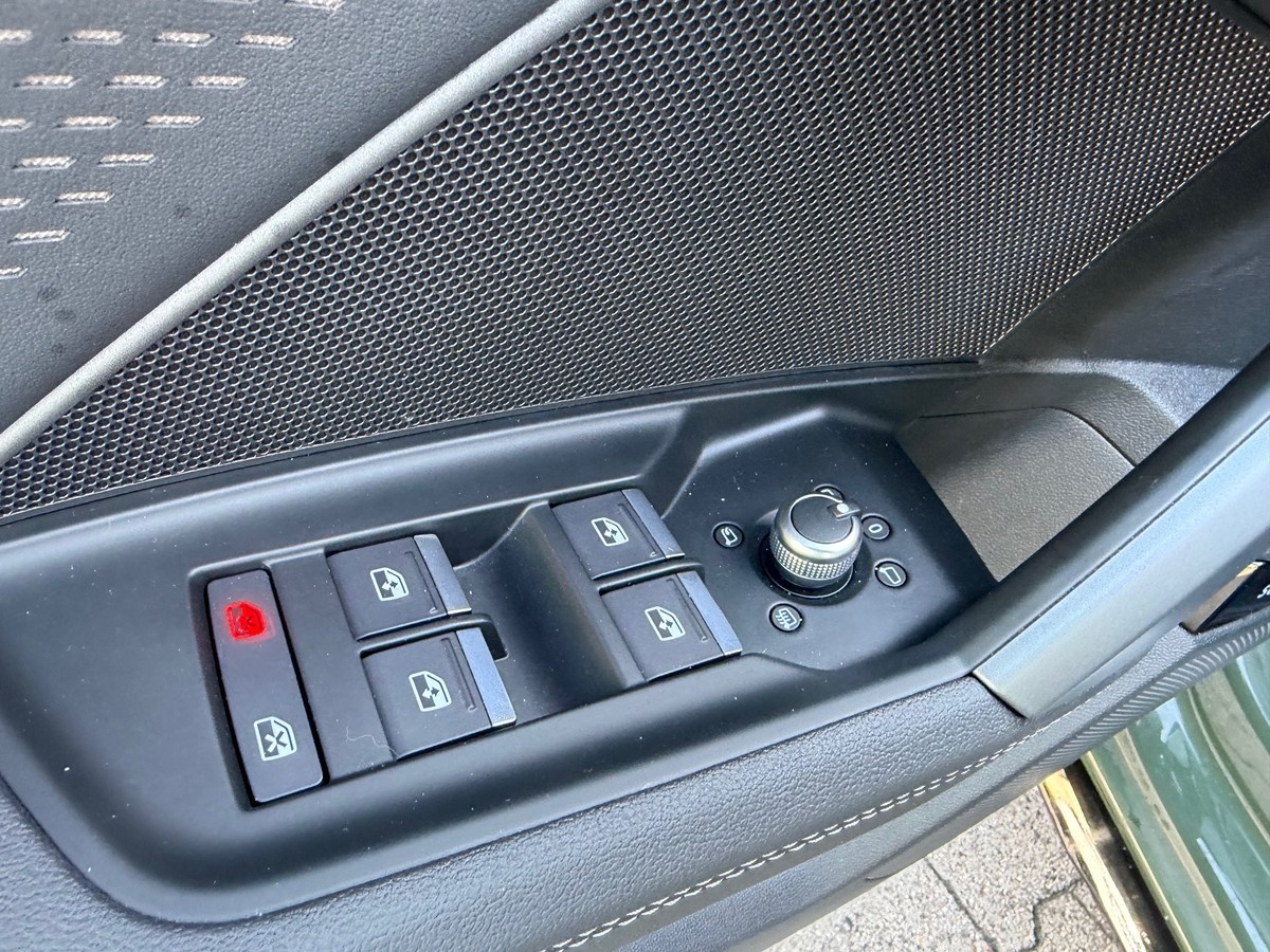 Audi A3 1.5 TFSI S-Tronic  Sportback S line /Glasdach