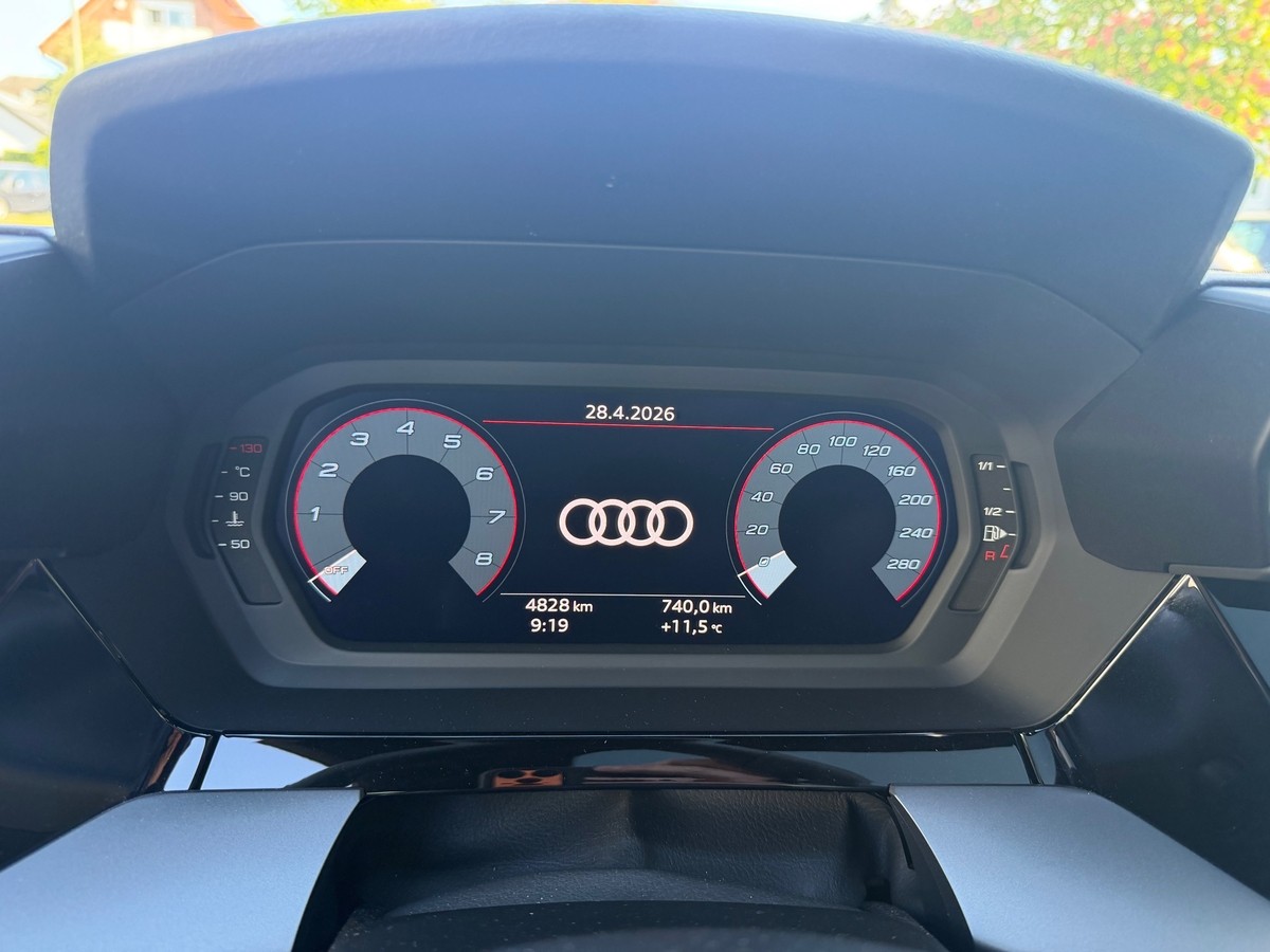 Audi A3 1.5 TFSI S-Tronic  Sportback S line /Glasdach