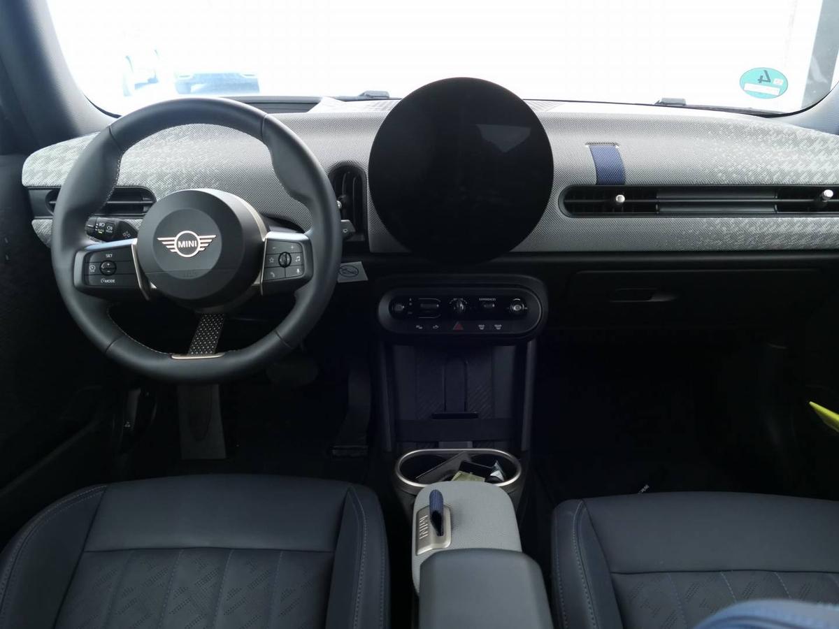 MINI Cooper C Favoured Trim HUD Lenkradheizung LED RFK