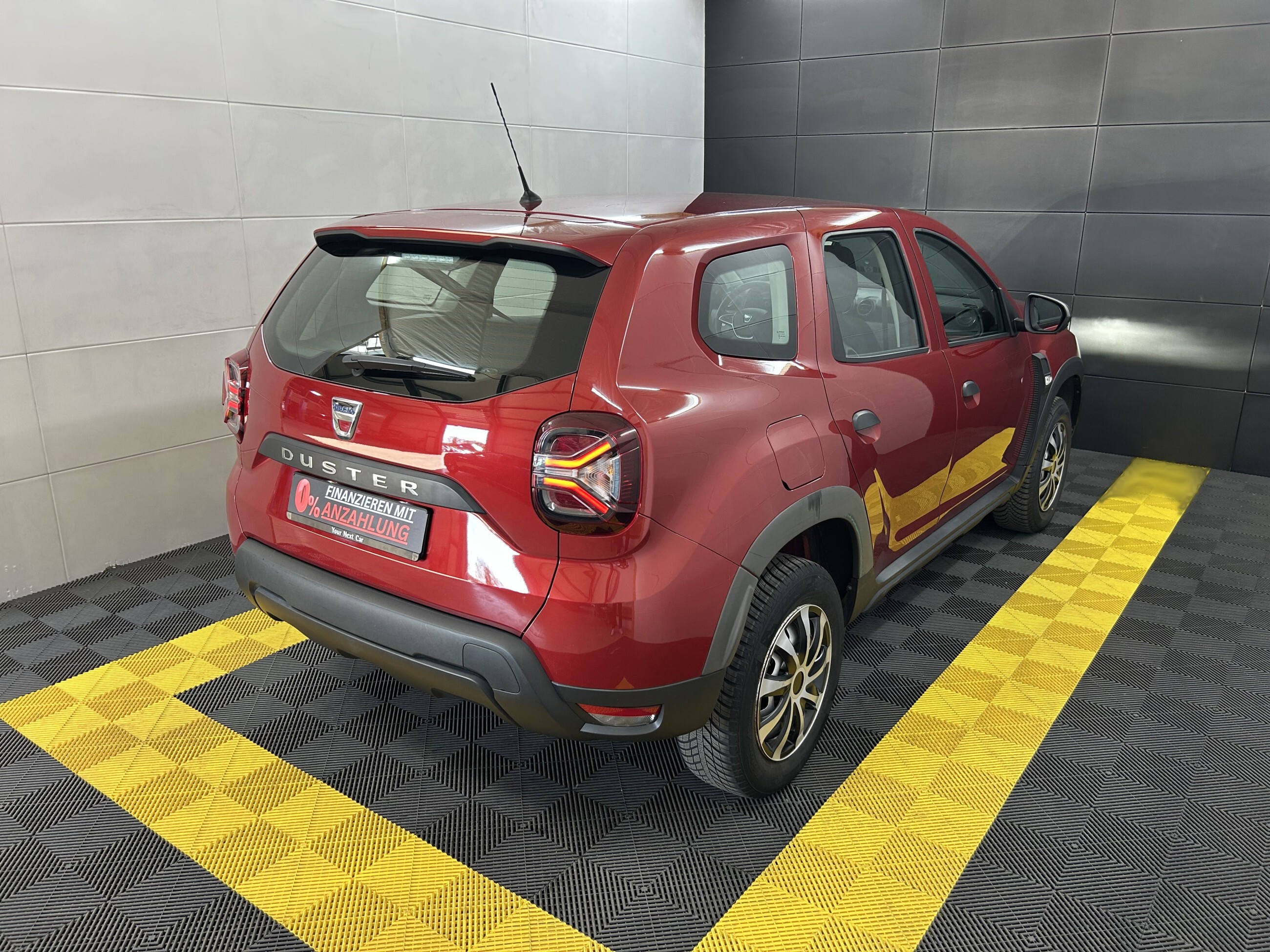 Dacia Duster Access+LED+Allwetter+Multi+BT+FSE+CD