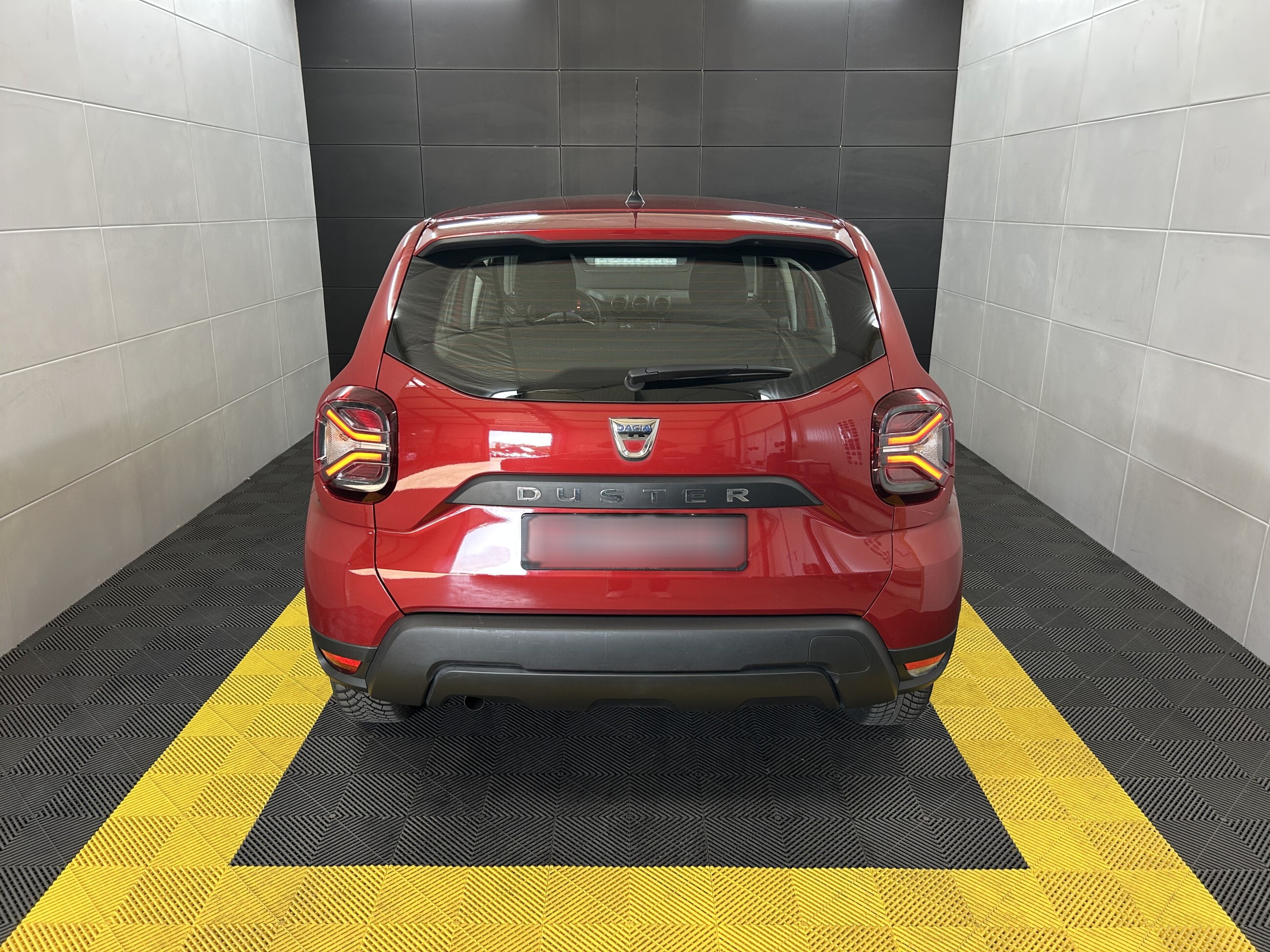 Dacia Duster Access+LED+Allwetter+Multi+BT+FSE+CD