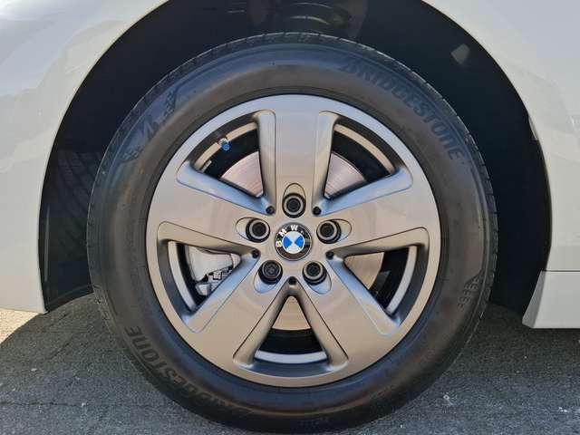 BMW 116 i Advantage KLIMA / NAVI / LED / SITZHEIZUNG