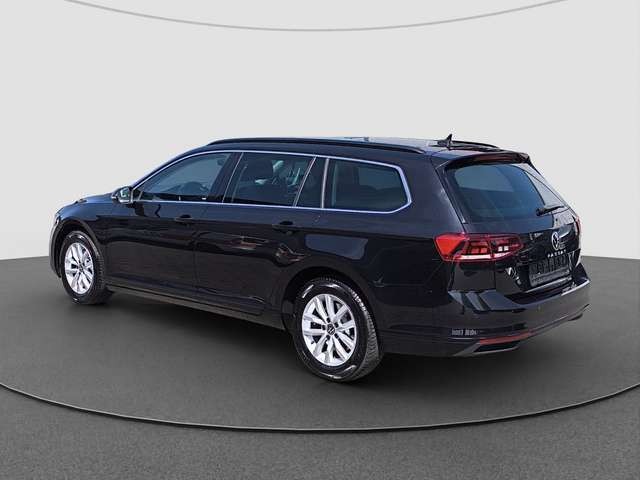 Volkswagen Passat Variant 2.0 TDI DSG Business AHK NAVI LED