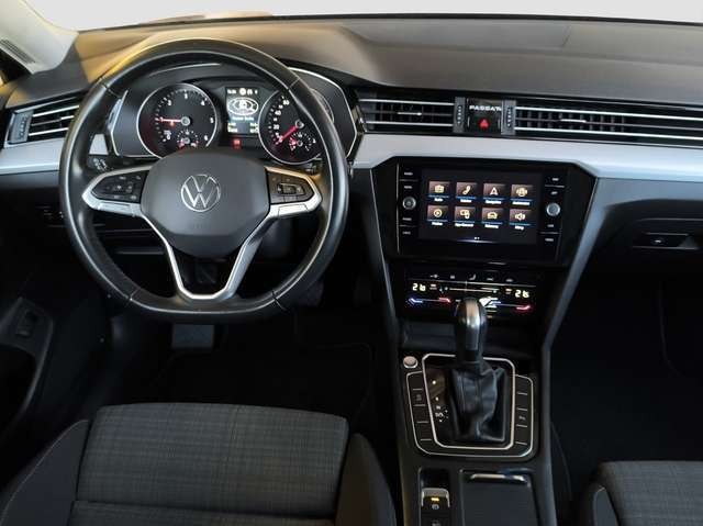 Volkswagen Passat Variant 2.0 TDI DSG Business AHK NAVI LED