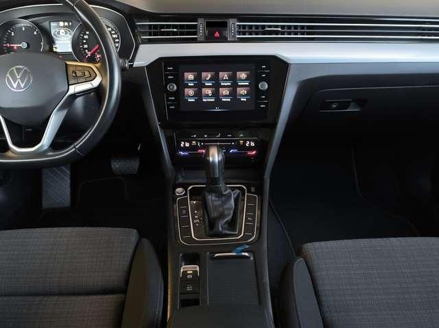 Volkswagen Passat Variant 2.0 TDI DSG Business AHK NAVI LED