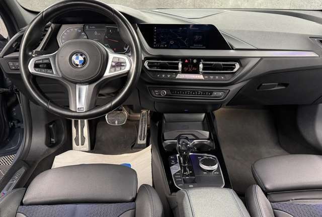 BMW 120 d xDrive M Sport Shadow-Line Aut*Navi*LED*ACC
