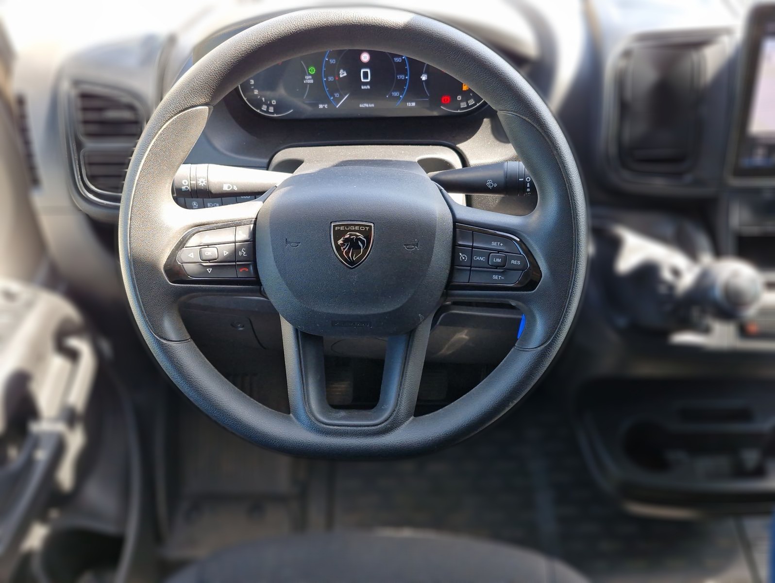 Peugeot Boxer BlueHDi 140 435 L4H2 Navi Virtual Kamera P