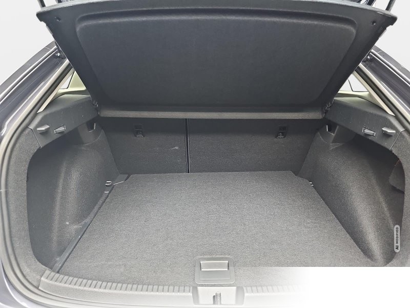 Volkswagen Taigo 1.0 TSI DSG Life Navi LED ACC Sitzheizung PDC Kamera LM16