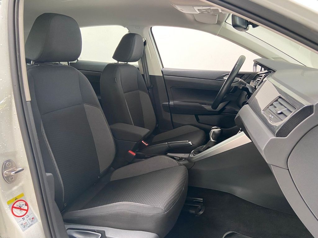 Volkswagen Polo VI 1.0 TSI Life DSG Klimaanlage SHZ LED