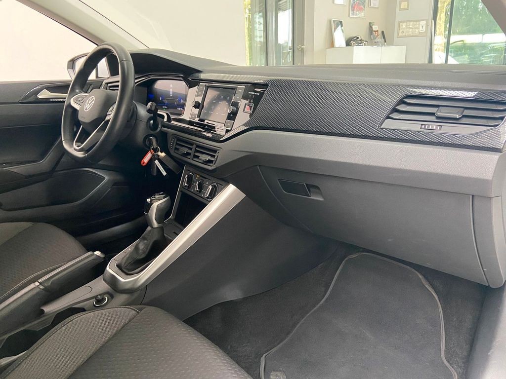 Volkswagen Polo VI 1.0 TSI Life DSG Klimaanlage SHZ LED