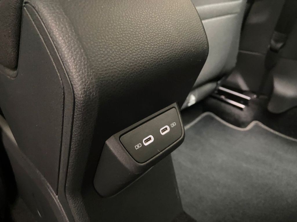 Volkswagen Polo VI 1.0 TSI Life DSG Klimaanlage SHZ LED