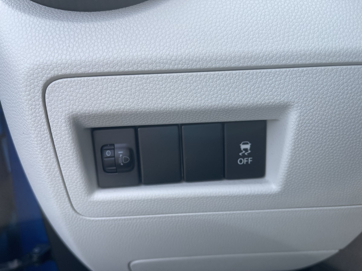 Suzuki Ignis Comfort Rückfahrkamera GJ Reifen neu