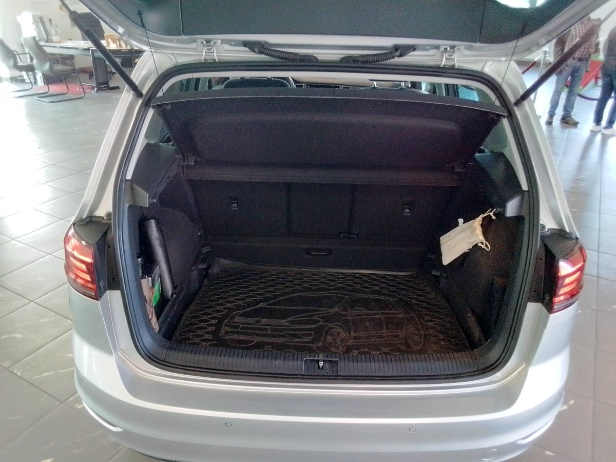 Volkswagen Golf Sportsvan Join Standheizung,Panoramadach im Kundenauftr