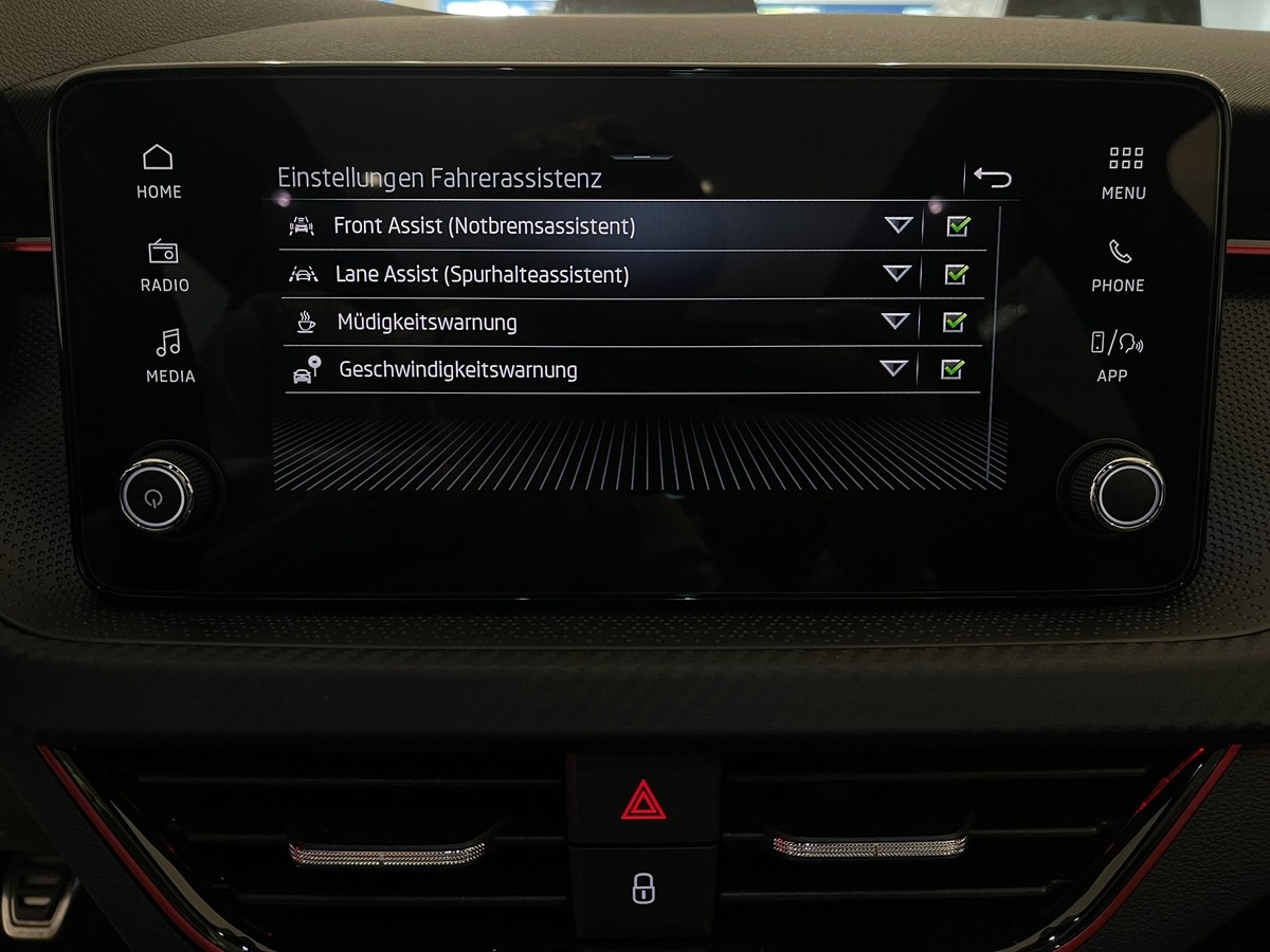 Skoda Scala 1.0TSI Monte Carlo Pano Matrix Garantie