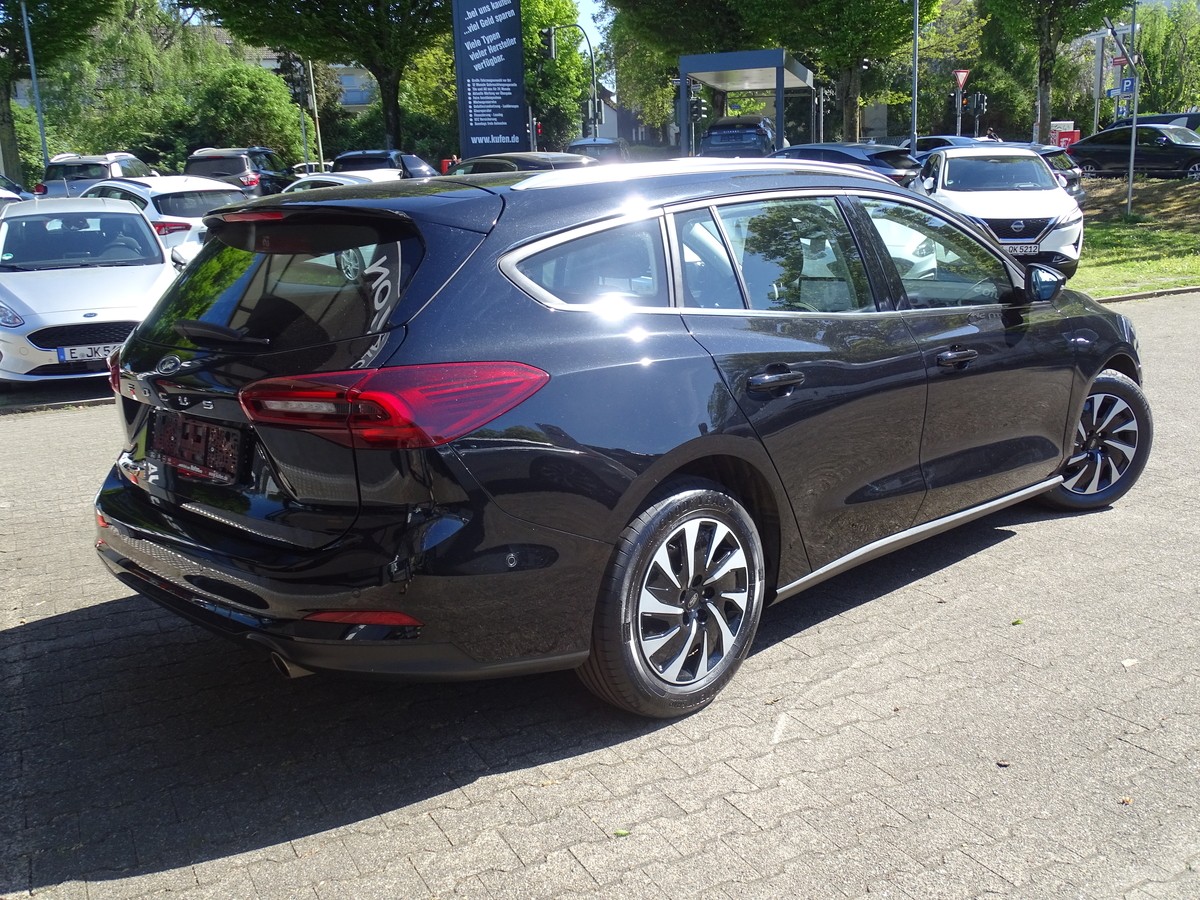 Ford Focus 1.5 EcoBlue Turnier Titanium Automatik