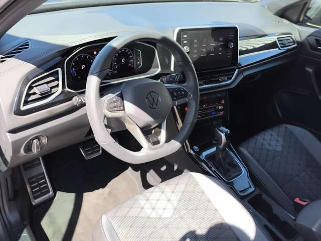 Volkswagen T-Roc 1.5 TSI DSG R-Line LED PARK-ASSIST RFK