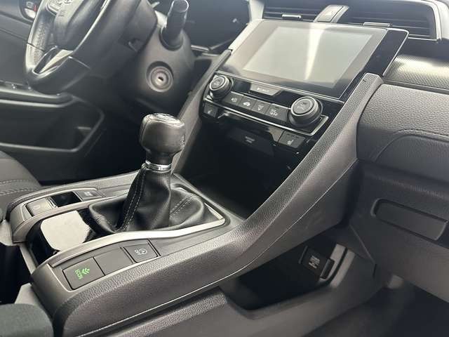Honda Civic 1.0 Elegance 