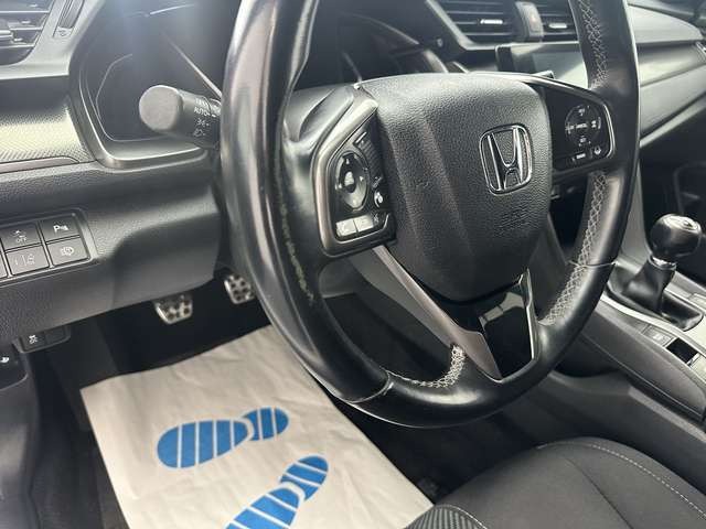 Honda Civic 1.0 Elegance 