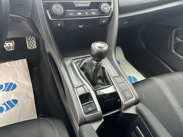 Honda Civic 1.0 Elegance 
