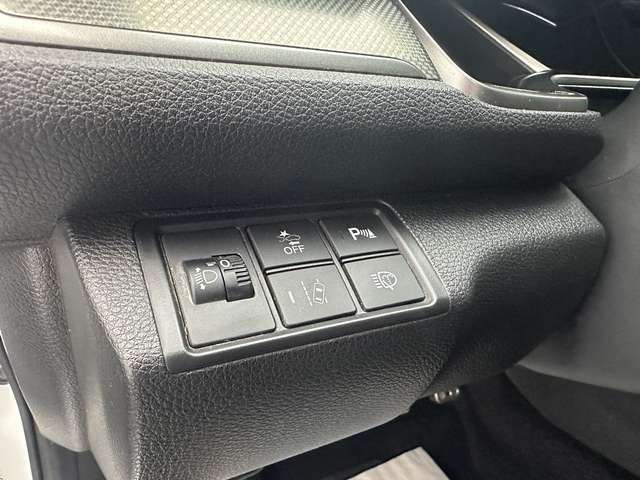 Honda Civic 1.0 Elegance 
