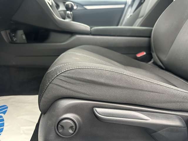 Honda Civic 1.0 Elegance 