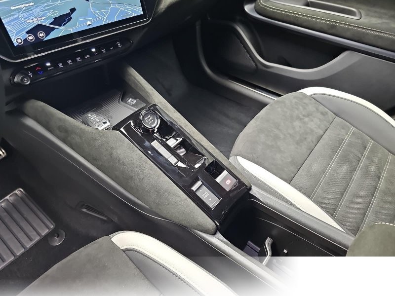 Alfa Romeo Junior IBRIDA Q4 1.2 VGT 48V-HYBRID 21KW SPORT SPECIALE