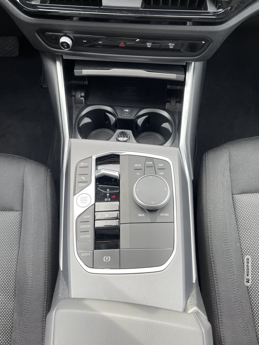 BMW 320 TOURING LC PLUS GRA PARKASSIST ALARM KOMFORTZG LORDOSE DAB
