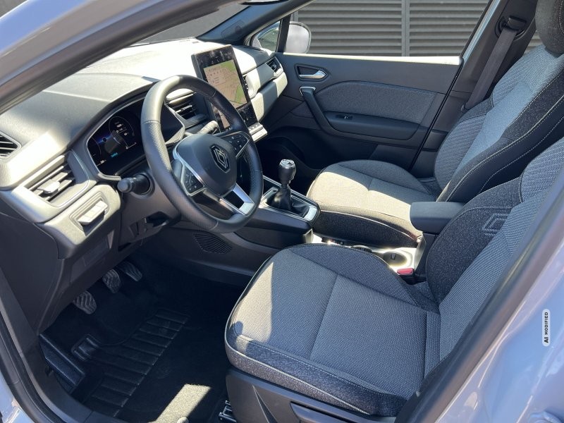 Renault Captur TCe 140 Techno SHZ+NAVI+RFK+LED