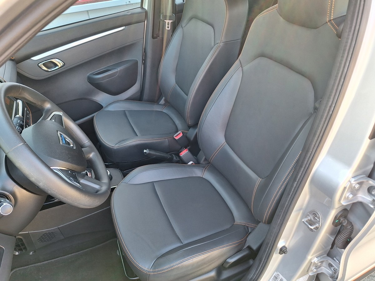 Dacia Spring Electric 45 * Leder * Rückfahrkamera * Winterräder 