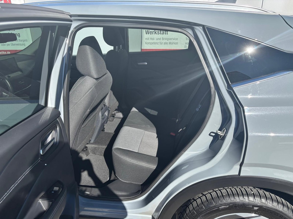 Nissan Qashqai 1.3 DIG-T N-Connecta*Kamera*AT*GJR*Pano*AHK*