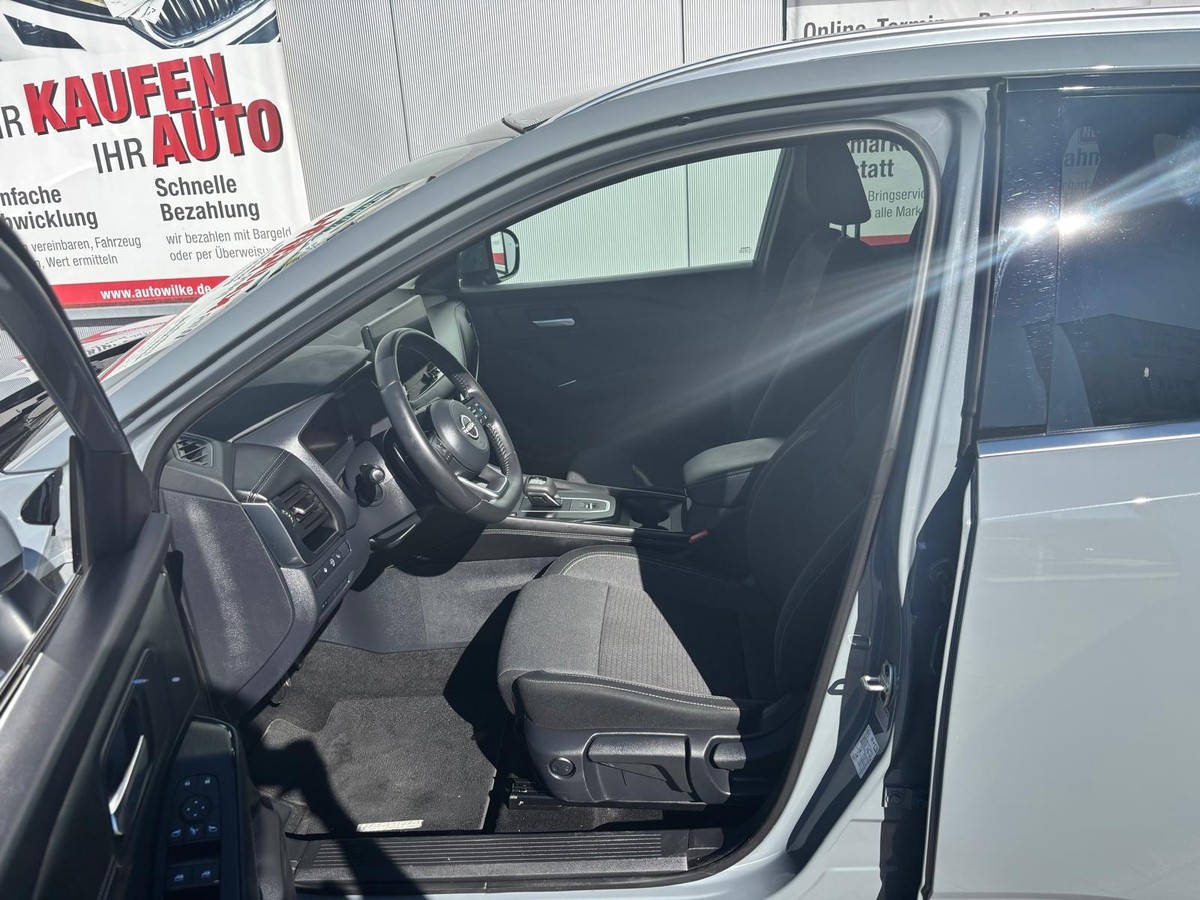 Nissan Qashqai 1.3 DIG-T N-Connecta*Kamera*AT*GJR*Pano*AHK*