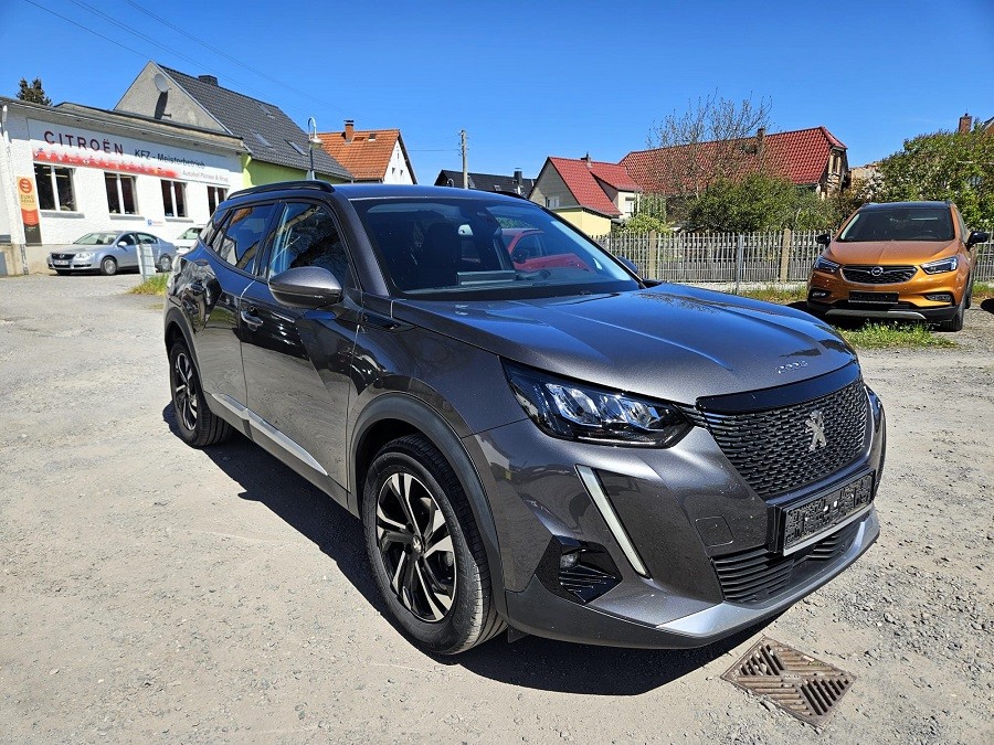 Peugeot 2008 Allure Pack PureTech 130 EAT8 Automatik