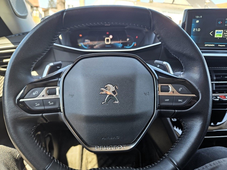 Peugeot 2008 Allure Pack PureTech 130 EAT8 Automatik