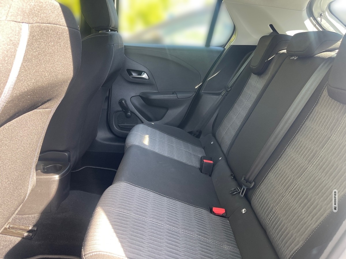 Opel Corsa F 1.5 Edition AHK PDC Spurh. DAB Navi Tempomat