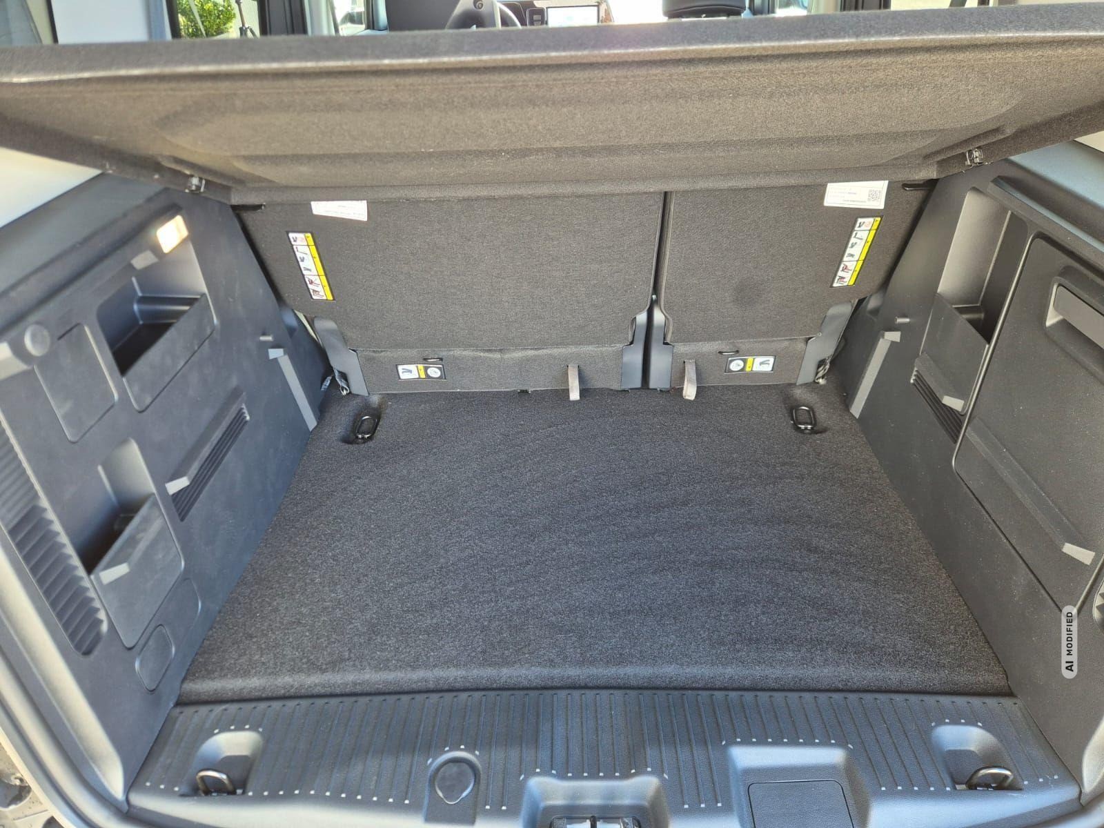 Ford Tourneo Courier 1.0 EcoBoost 125PS Active Teil-Leder Sitzheizung Lenkradheizung 
