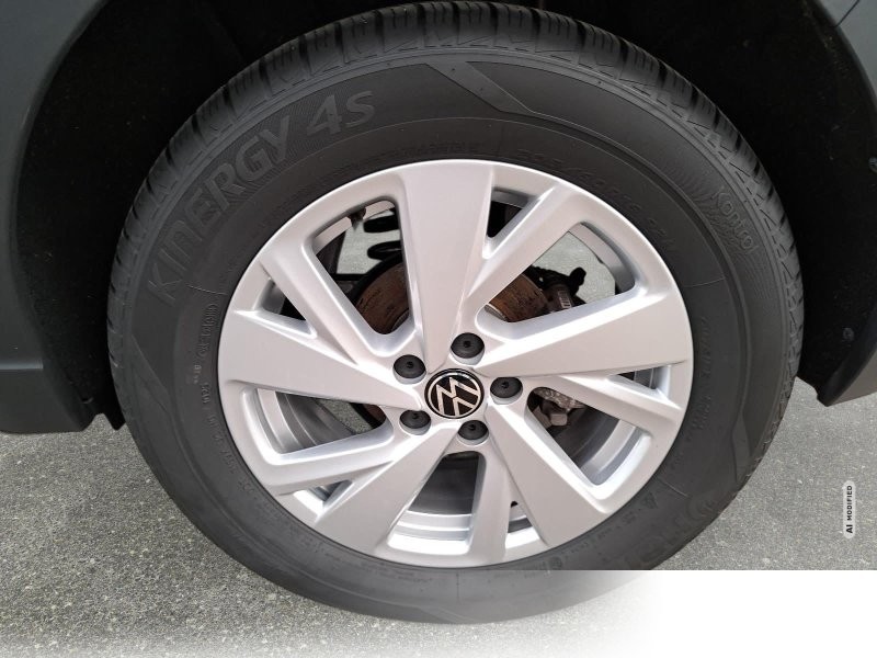 Volkswagen Taigo 1.0 TSI DSG Life Navi LED ACC Sitzheizung PDC Kamera LM16