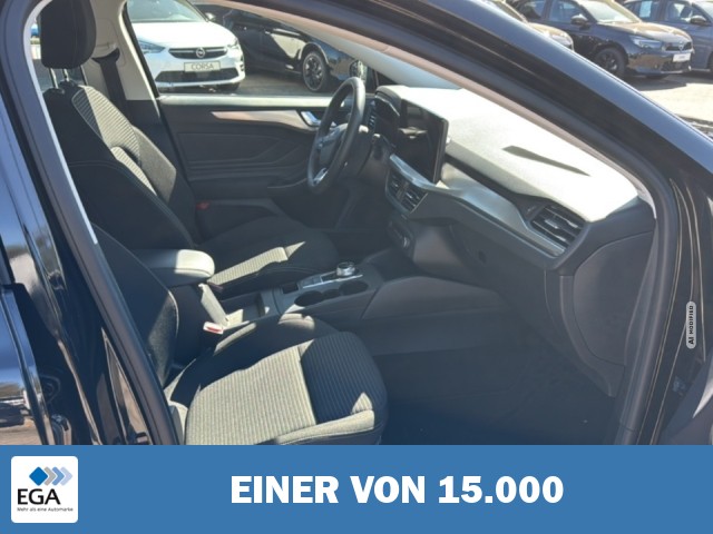 Ford Focus Turnier Titanium NAVI AHK LED ACC SHZ Apple CarPlay